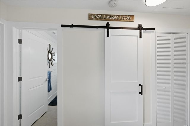 211 21ST STREET NE, Bradenton, FL 34208