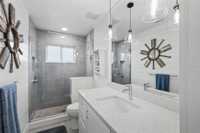 211 21ST STREET NE, Bradenton, FL 34208