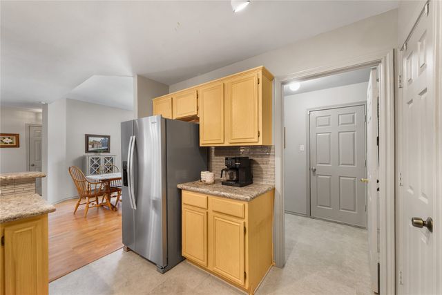 231 Juniper Ridge Circle, Desoto, TX 75115