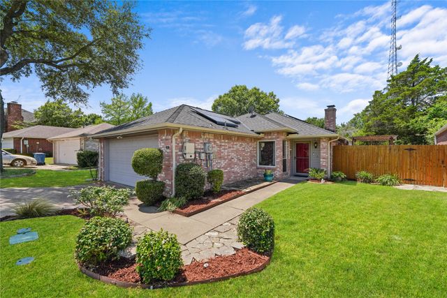 231 Juniper Ridge Circle, Desoto, TX 75115