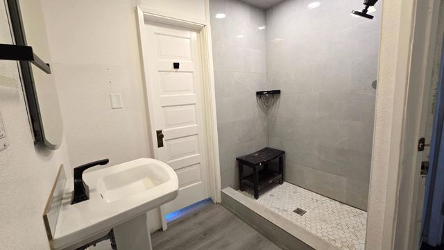 7132 Avenue 404, Dinuba, CA 93618