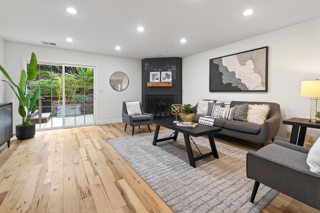 675 Alquire Pkwy, Hayward, CA 94544