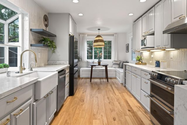 675 Alquire Pkwy, Hayward, CA 94544