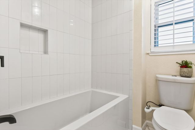 675 Alquire Pkwy, Hayward, CA 94544