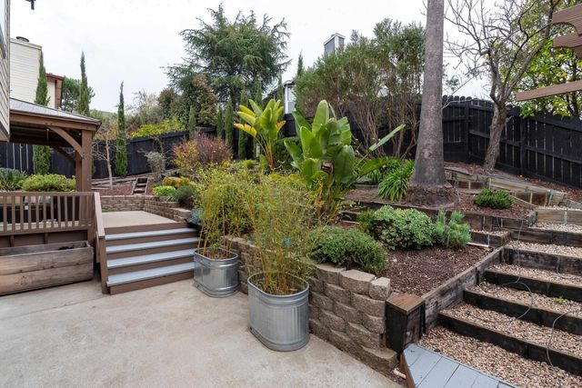 675 Alquire Pkwy, Hayward, CA 94544