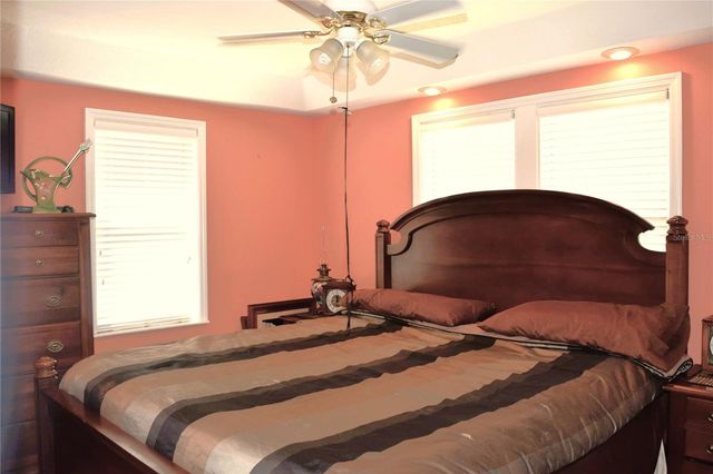 1729 S PINELLAS AVENUE, Tarpon Springs, FL 34689