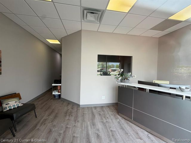 26931 Ford Road, Dearborn Heights, MI 48127