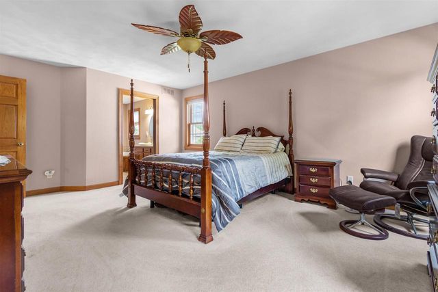 224 E CARRINGTON LANE, Appleton, WI 54913