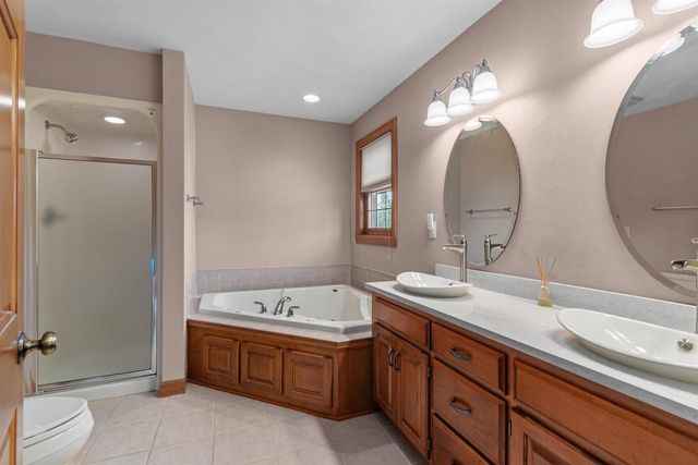 224 E CARRINGTON LANE, Appleton, WI 54913