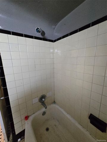 8616 Mark Twain Street, Detroit, MI 48228