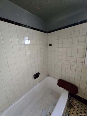 8616 Mark Twain Street, Detroit, MI 48228