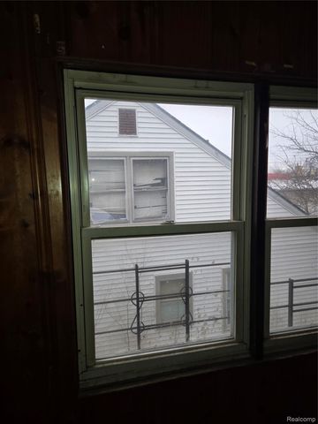 8616 Mark Twain Street, Detroit, MI 48228