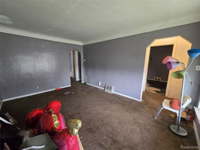 8616 Mark Twain Street, Detroit, MI 48228