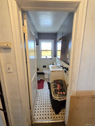 8616 Mark Twain Street, Detroit, MI 48228