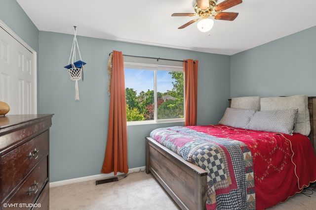 3175 N Magnolia Lane, Wadsworth, IL 60083