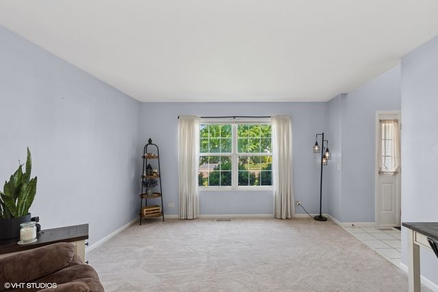 3175 N Magnolia Lane, Wadsworth, IL 60083