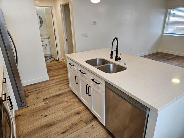 6623 E Cheery Lynn 1003, Scottsdale, AZ 85251