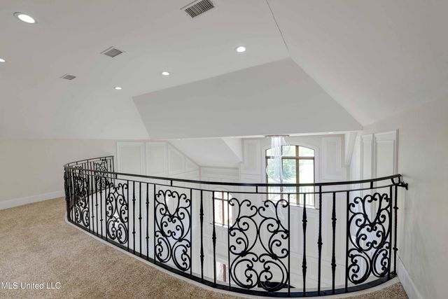 11281 Road 468, Philadelphia, MS 39350