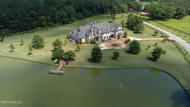 11281 Road 468, Philadelphia, MS 39350