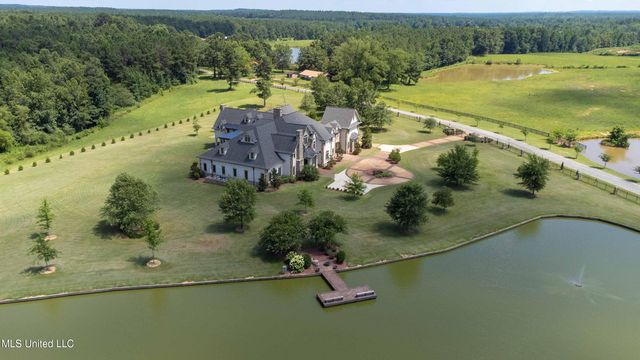 11281 Road 468, Philadelphia, MS 39350