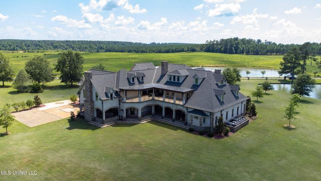 11281 Road 468, Philadelphia, MS 39350