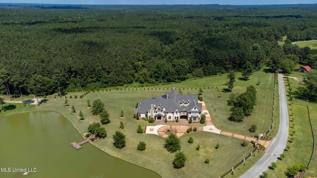 11281 Road 468, Philadelphia, MS 39350