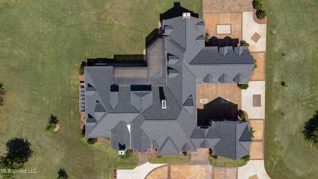 11281 Road 468, Philadelphia, MS 39350