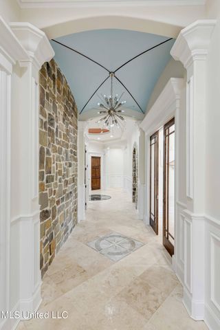 11281 Road 468, Philadelphia, MS 39350