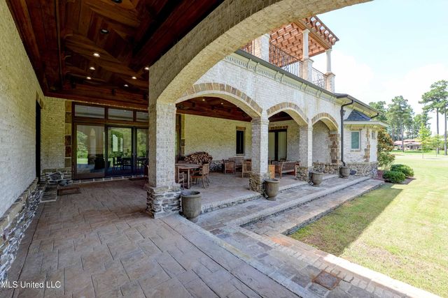 11281 Road 468, Philadelphia, MS 39350