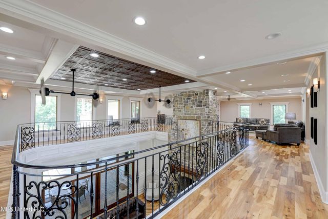 11281 Road 468, Philadelphia, MS 39350
