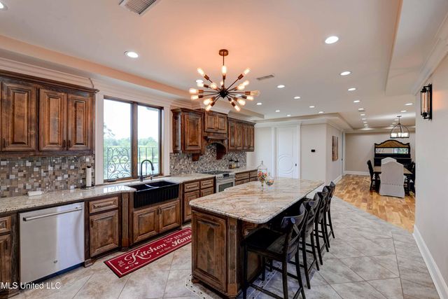 11281 Road 468, Philadelphia, MS 39350