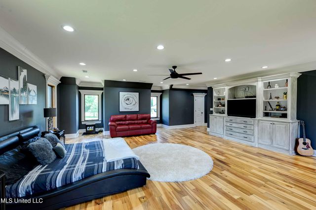11281 Road 468, Philadelphia, MS 39350