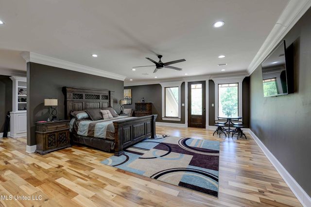 11281 Road 468, Philadelphia, MS 39350