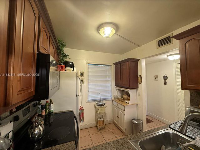 2726 NW 104th Avenue 106, Sunrise, FL 33322