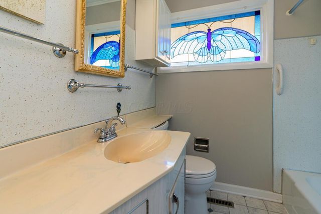 4498 E Livingston Avenue, Columbus, OH 43227