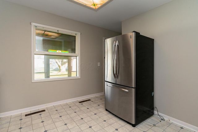 4498 E Livingston Avenue, Columbus, OH 43227