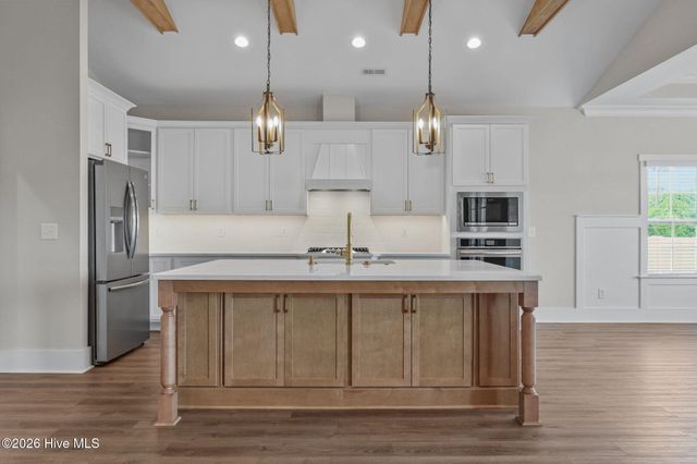 2737 Windflower Lane, Grimesland, NC 27837