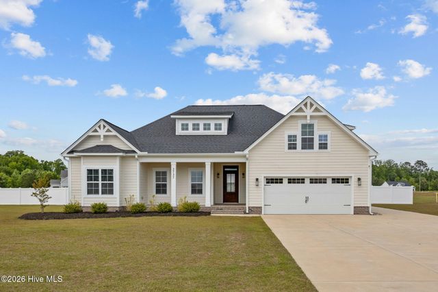 2737 Windflower Lane, Grimesland, NC 27837