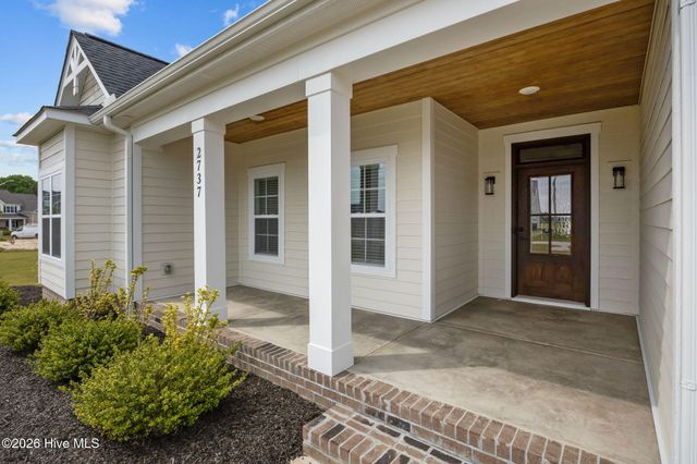 2737 Windflower Lane, Grimesland, NC 27837