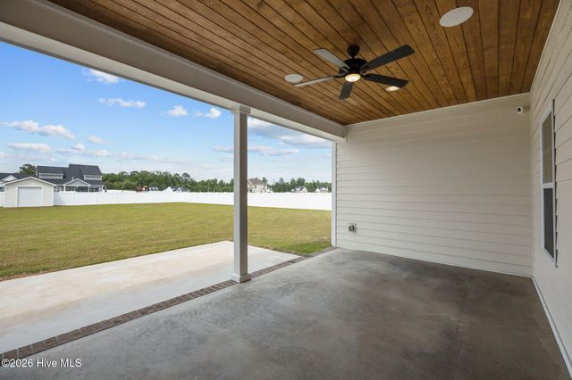 2737 Windflower Lane, Grimesland, NC 27837
