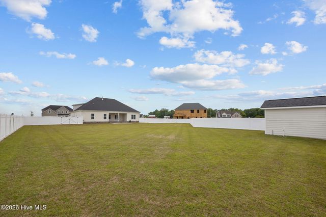 2737 Windflower Lane, Grimesland, NC 27837