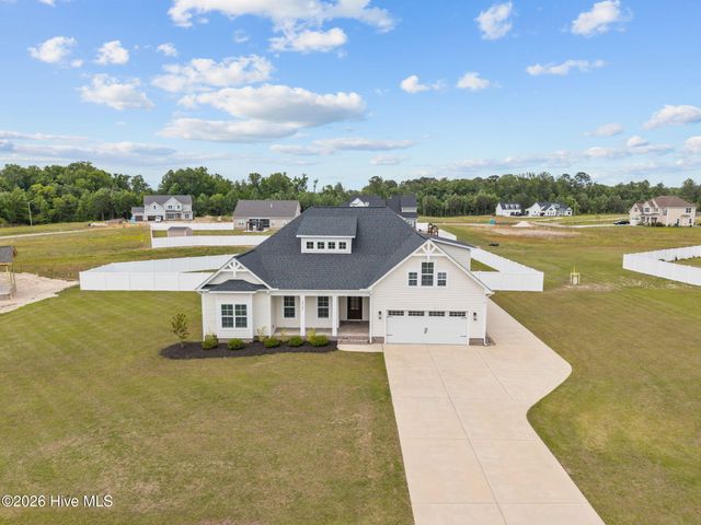 2737 Windflower Lane, Grimesland, NC 27837