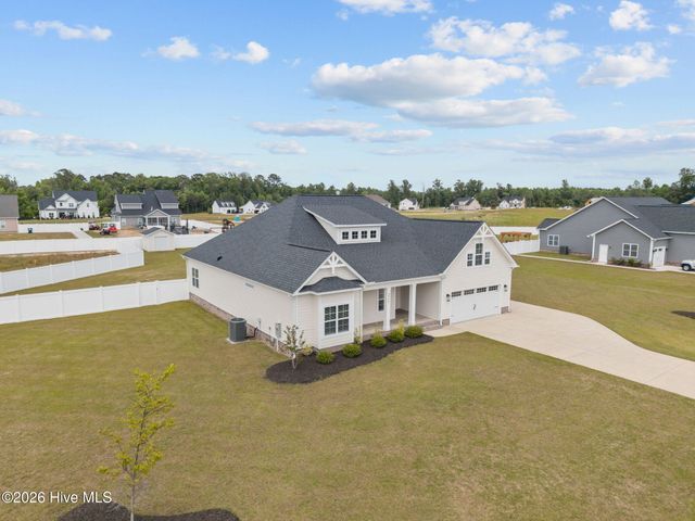 2737 Windflower Lane, Grimesland, NC 27837