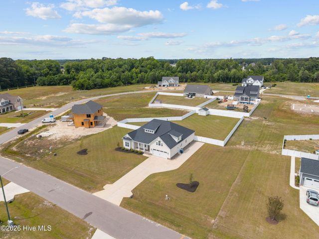 2737 Windflower Lane, Grimesland, NC 27837