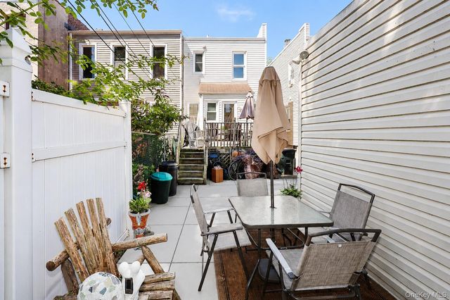 7333 71st Place, Glendale, NY 11385