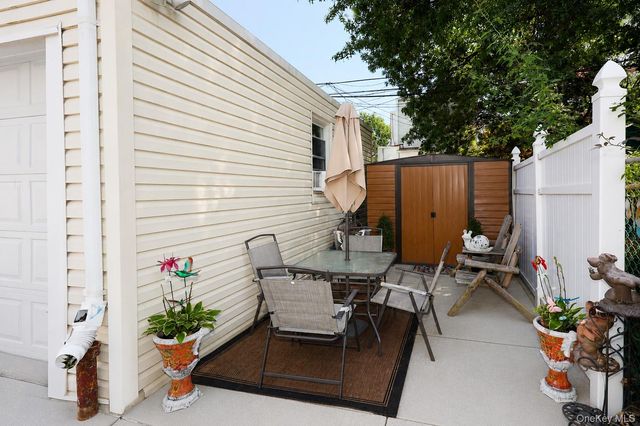7333 71st Place, Glendale, NY 11385