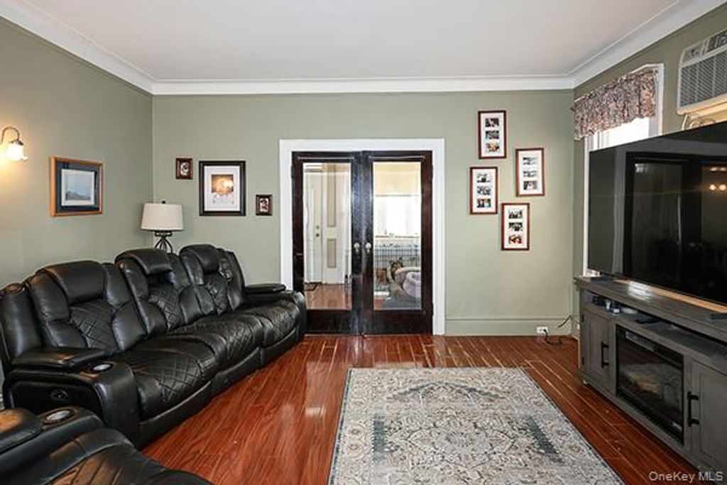 7333 71st Place, Glendale, NY 11385 — photo 5