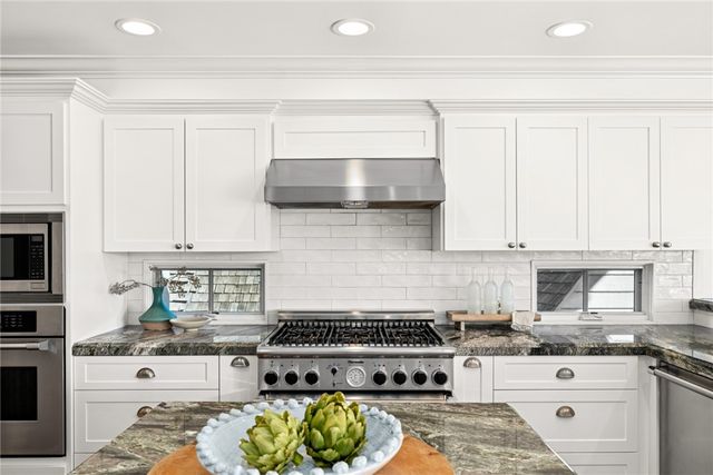 1701 E Balboa Boulevard, Newport Beach, CA 92661