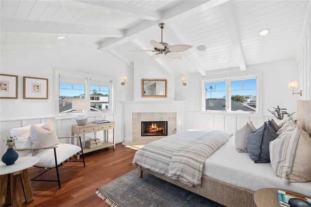 1701 E Balboa Boulevard, Newport Beach, CA 92661