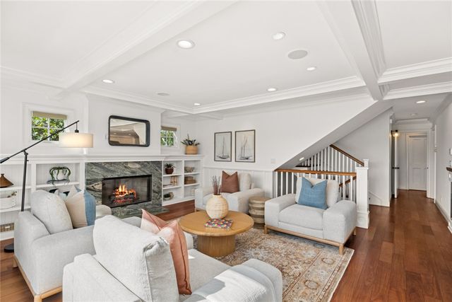 1701 E Balboa Boulevard, Newport Beach, CA 92661